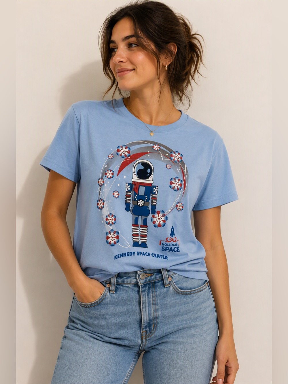 NASA - Kennedy Space Center Space Astronaut Christmas T-Shirt Light Blue M